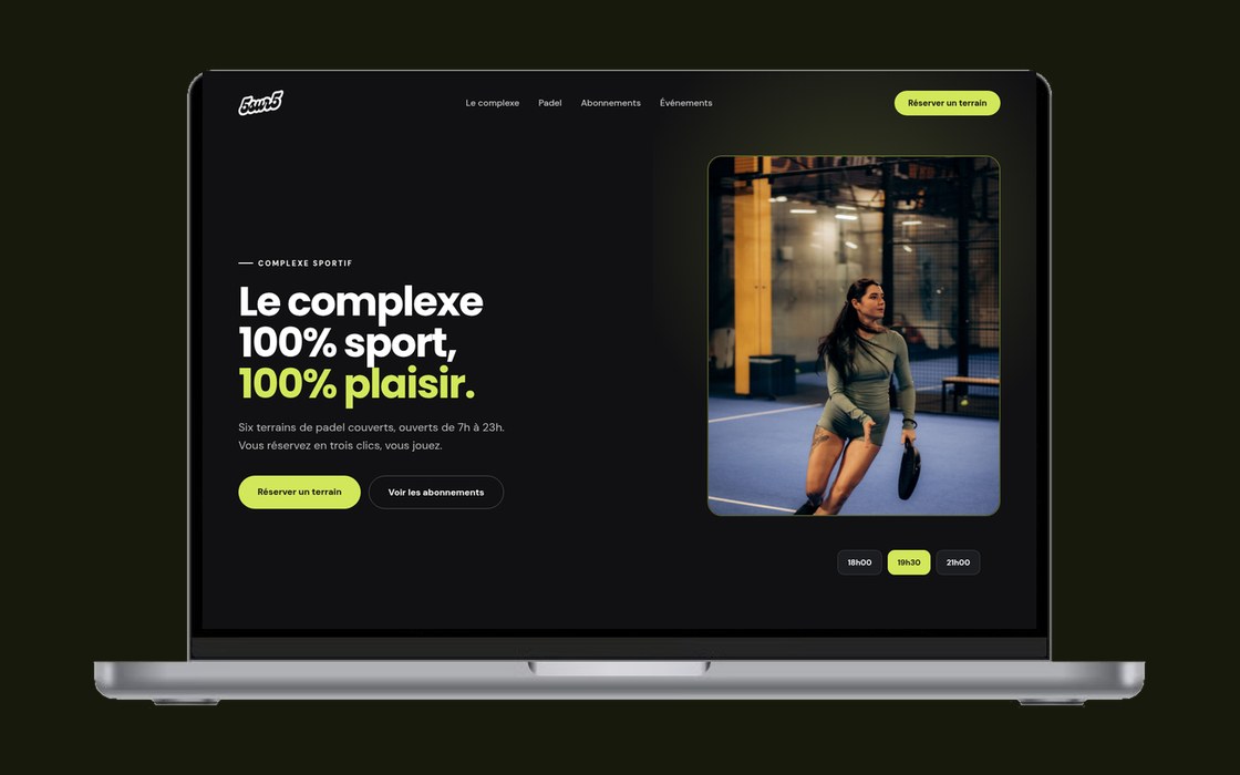 Site conçu par Arkn Studio